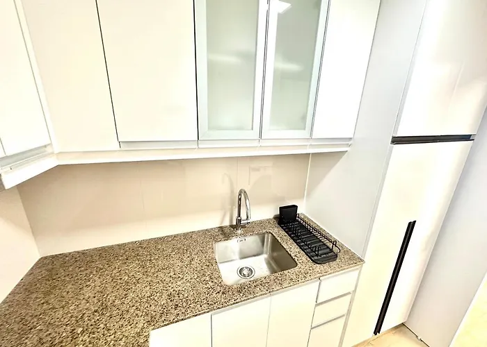 Apartment Stylish Luxe In Gentry Manor Manila